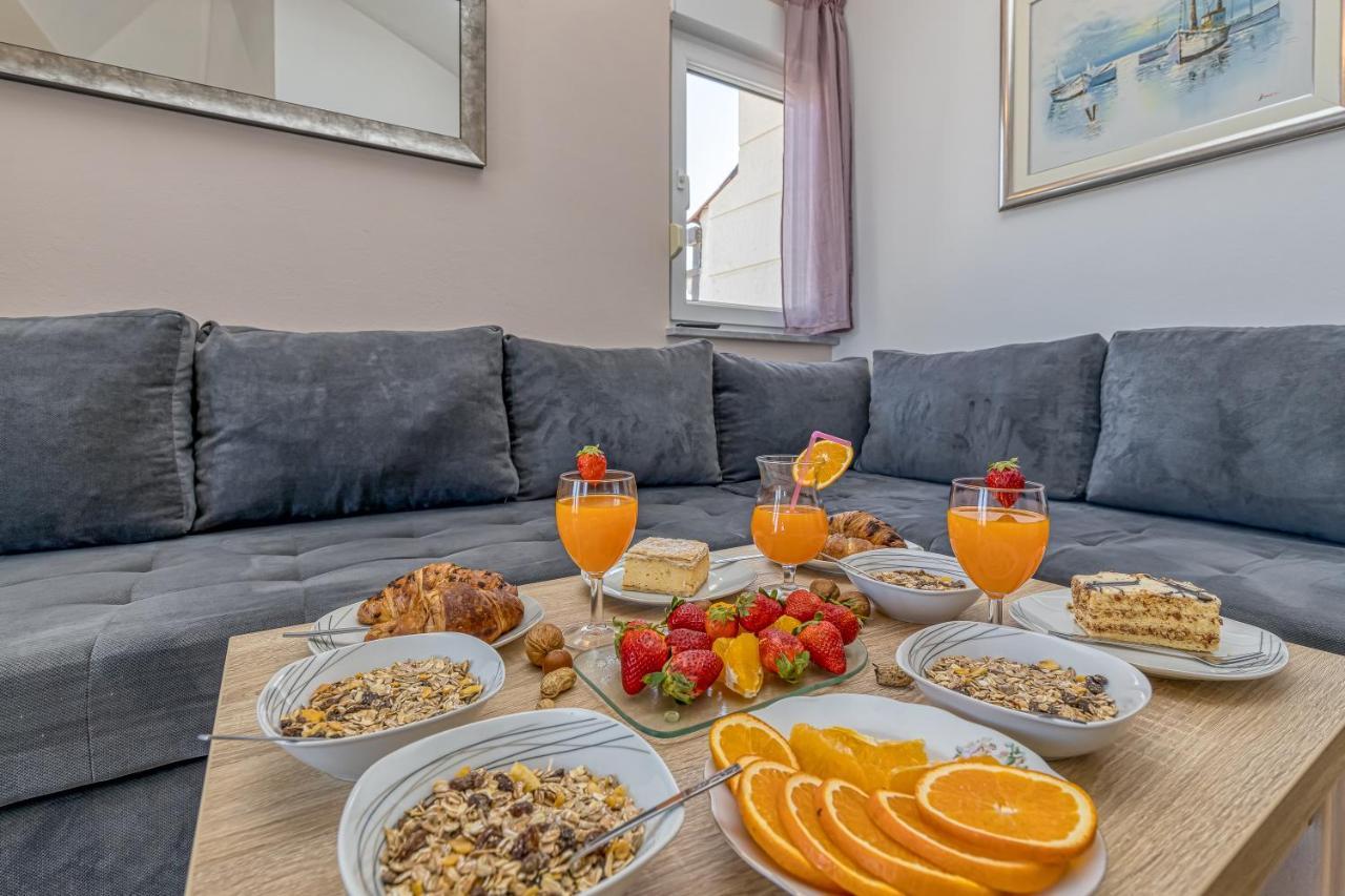 Villa Mihaela Trogir Bagian luar foto