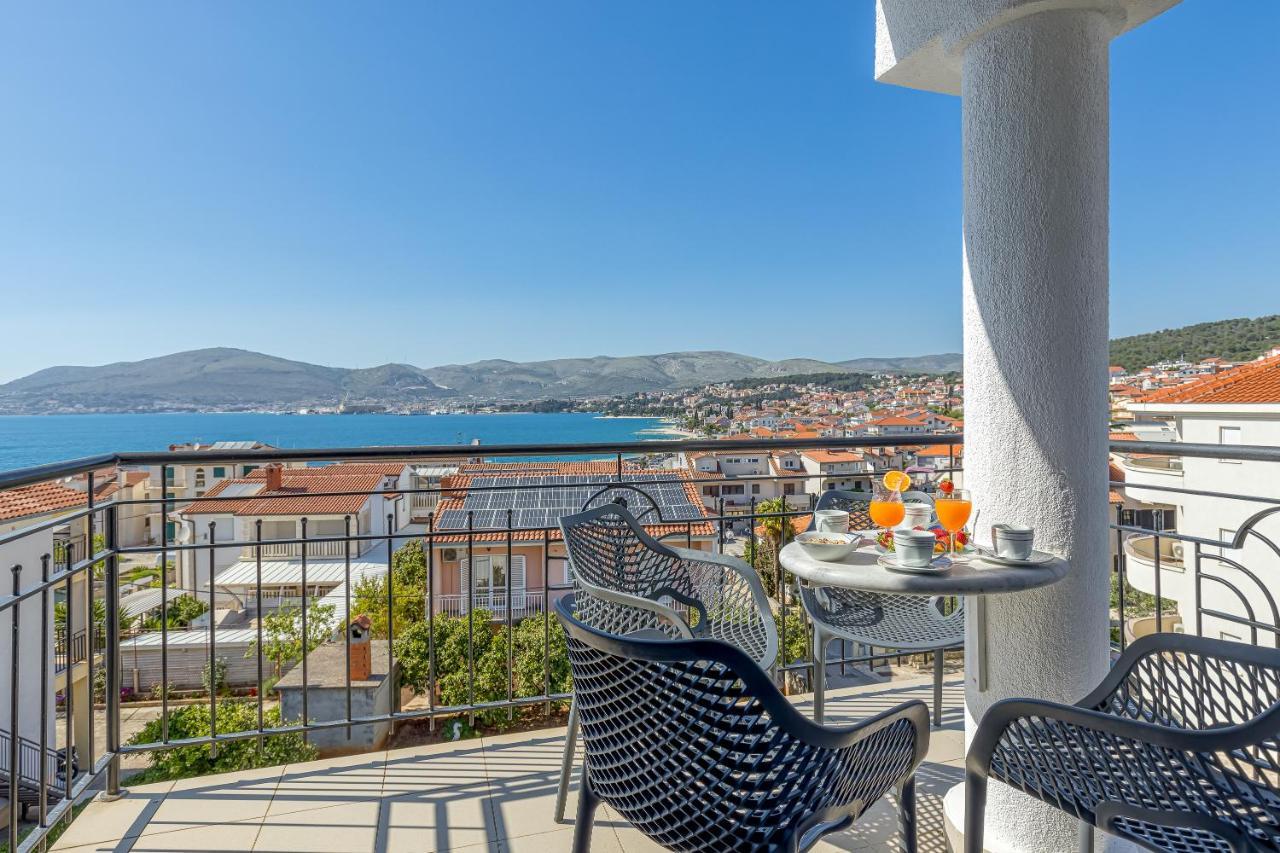 Villa Mihaela Trogir Bagian luar foto