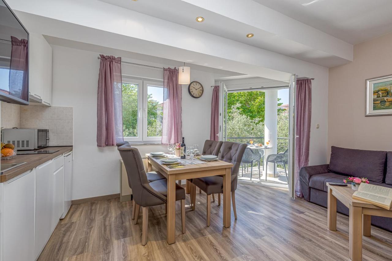 Villa Mihaela Trogir Bagian luar foto